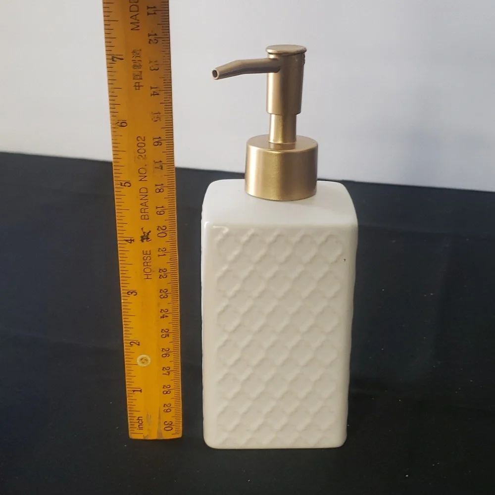 🤯3/$12 Hand Soap Dispencer Bathroom White & Gold